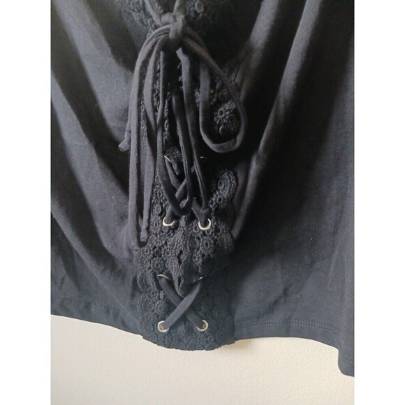 Fashion Nova Crop Top Lace Up Off The Schoulder Long Sleeve Black Size 2X NWT - Picture 3 of 6